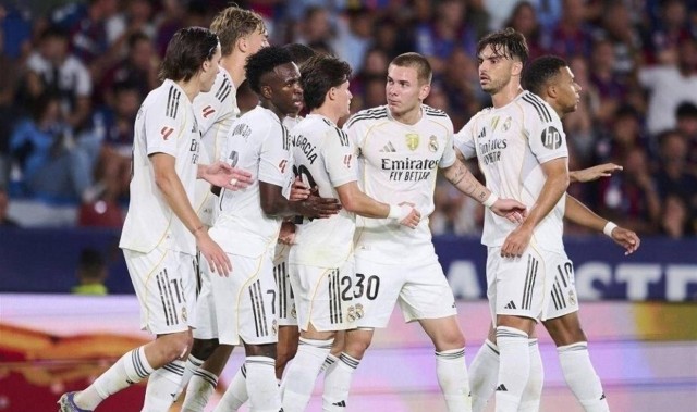 西甲最新消息！皇马夏季大换血：防线中场升级，四个新秀被卖，战舰重新出发