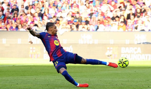 西甲最新积分榜更新：巴萨3-0大胜，皇马跌至第二，积分形势骤变