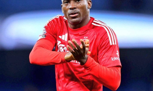 欧联杯之夜：诺丁汉森林迎战费内巴切，传统豪强展现全新风貌